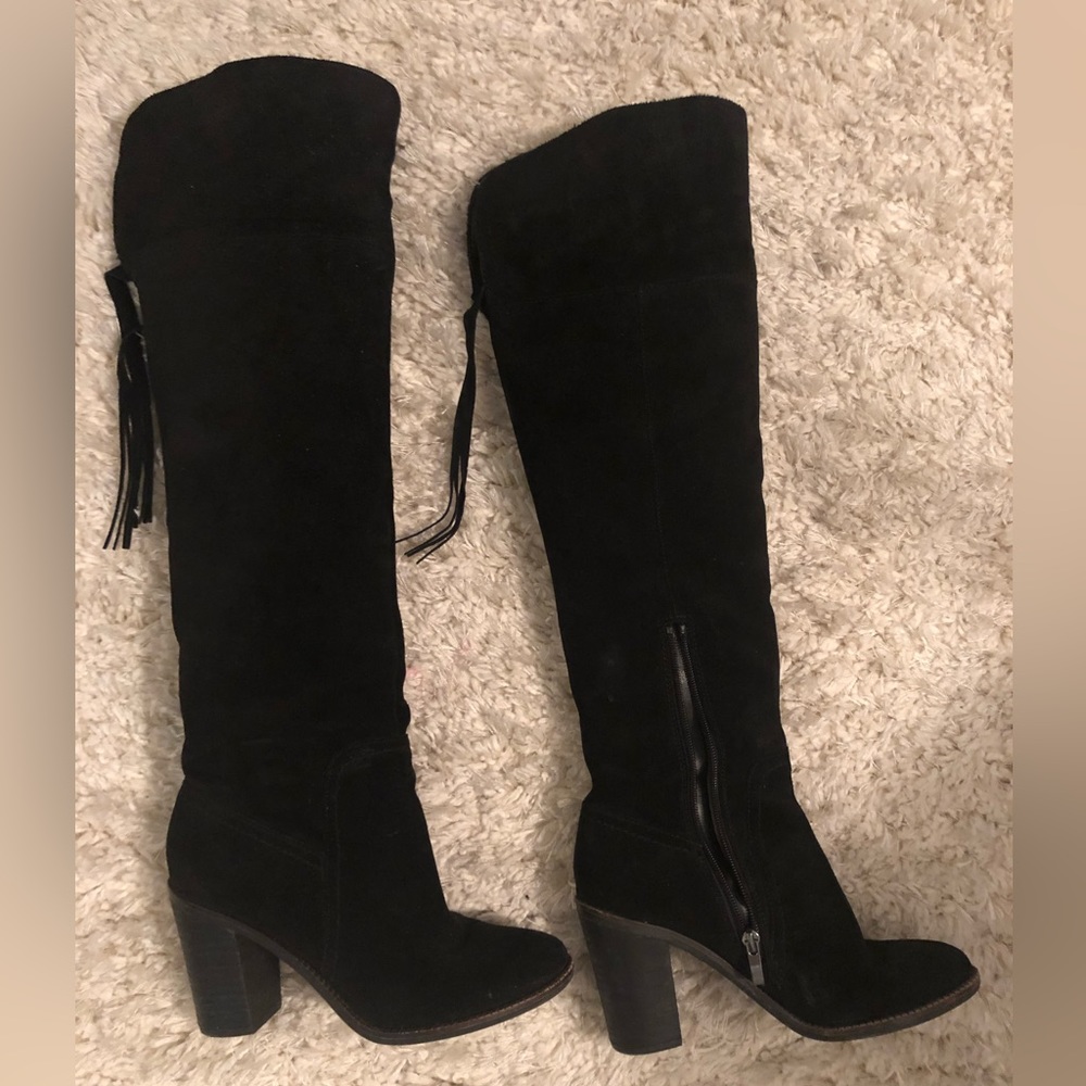 Gorgeous black suede boots